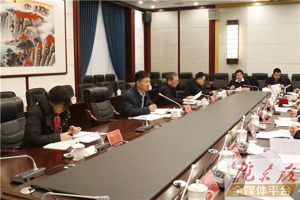 河南心連心化學(xué)工業(yè)集團負(fù)責(zé)人來慶陽市考察