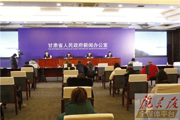 慶陽(yáng)市8個(gè)縣（區(qū)）、570個(gè)貧困村、14.99萬(wàn)戶(hù)61.05萬(wàn)貧困人口全部脫貧
