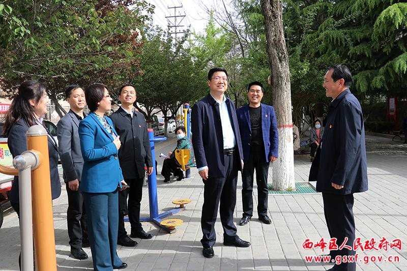 張希岳在督查城市基層黨建工作時強調(diào) 要持續(xù)提升服務水平 激發(fā)居民“主人翁”意識 不斷增強群眾參與社區(qū)治理的積極性和主動性