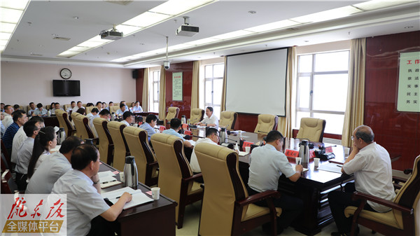 盧小亨在黨史學(xué)習(xí)教育專(zhuān)題黨課上強(qiáng)調(diào) 從百年黨史汲取奮進(jìn)力量 譜寫(xiě)慶陽(yáng)高質(zhì)量發(fā)展新篇章