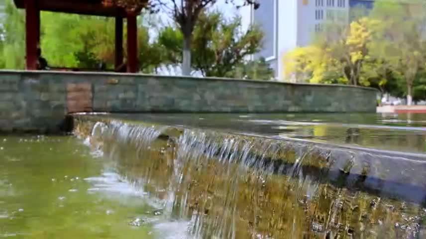 你看這個(gè)環(huán)境就好滴很！