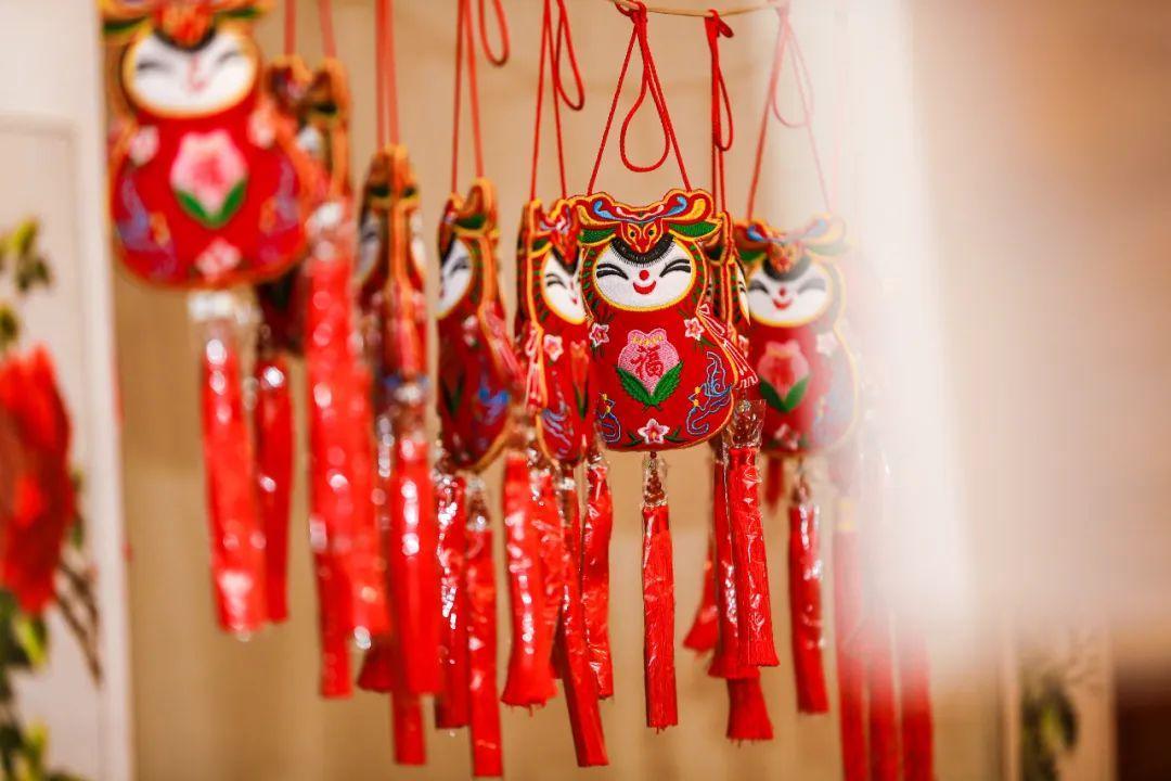 香約慶陽 包容天下丨慶陽香包，一針一線 送出如意祝福